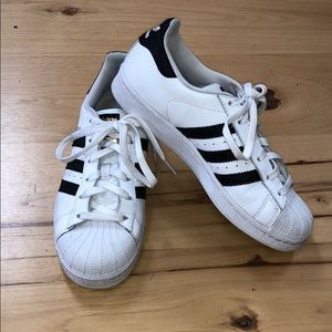 Superstar adidas size 6.5